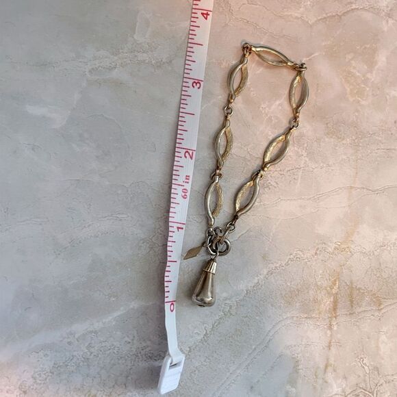 Vintage 1970’s Sarah Coventry Signed Gold Tone Bracelet - Picture 3 of 4